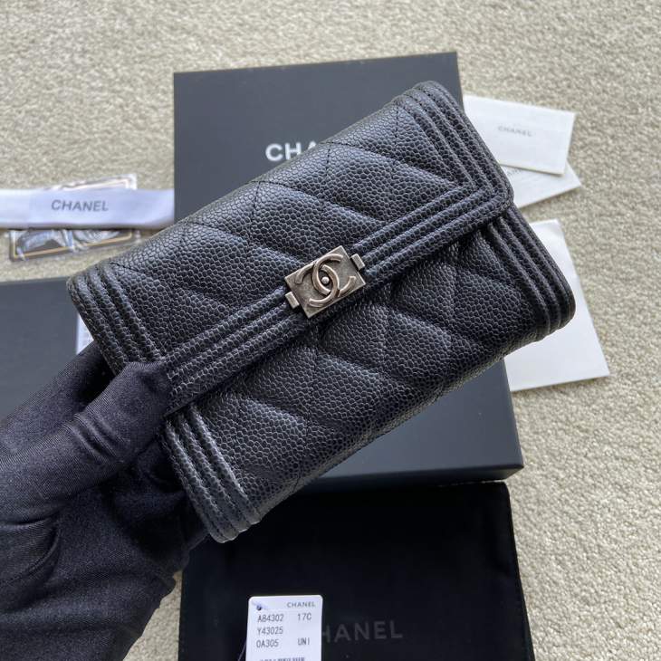 Picture of Chanel Wallets _SKUfw239855014fw